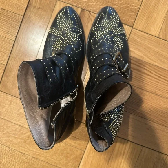 Chloe Susanna Studded Leather Ankle Boots - Picture 1 of 6